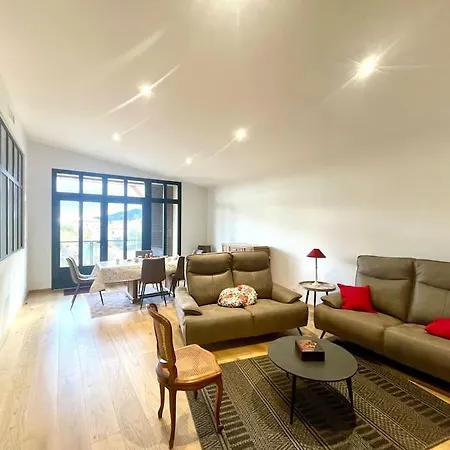 Prázdninový dům Les Clochers, Maison 3 Etoiles, Terrasse, Et Montagne *
