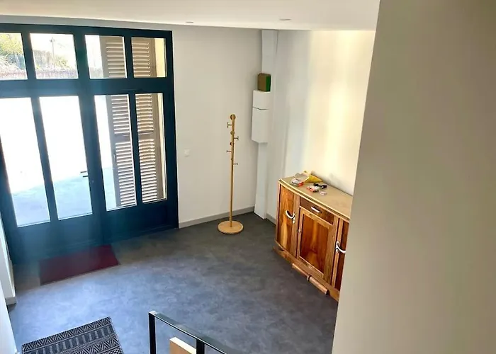 Les Clochers, Maison 3 Etoiles, Terrasse, Et Montagne * Saint-Génis